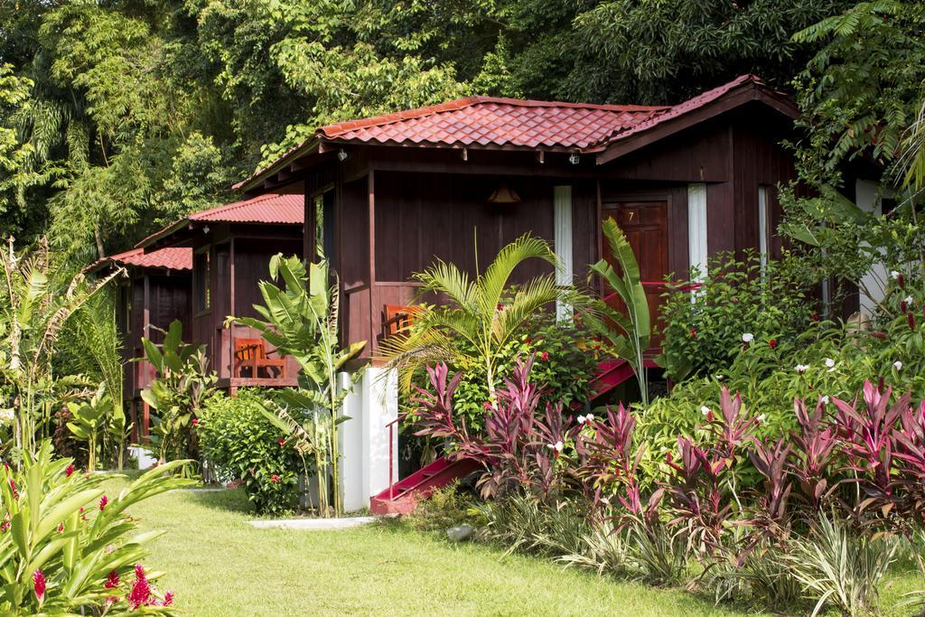 Manuel Antonio Hostel Resort Exterior foto