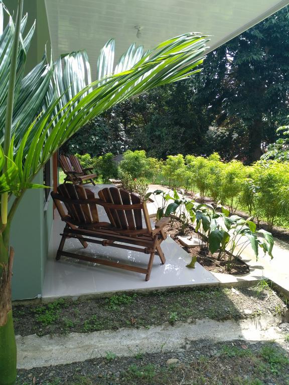 Manuel Antonio Hostel Resort Exterior foto